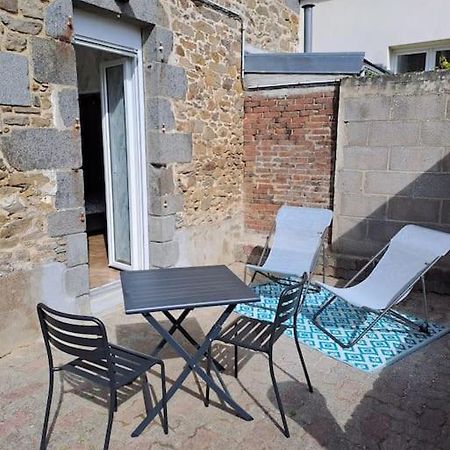 Chez Beatrice Apartment Saint Jouan des Guerets Bagian luar foto