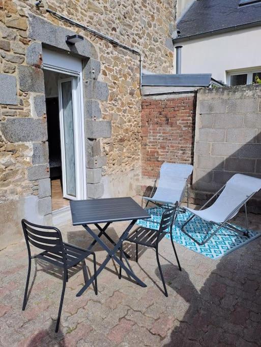Chez Beatrice Apartment Saint Jouan des Guerets Bagian luar foto