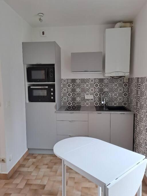 Chez Beatrice Apartment Saint Jouan des Guerets Bagian luar foto